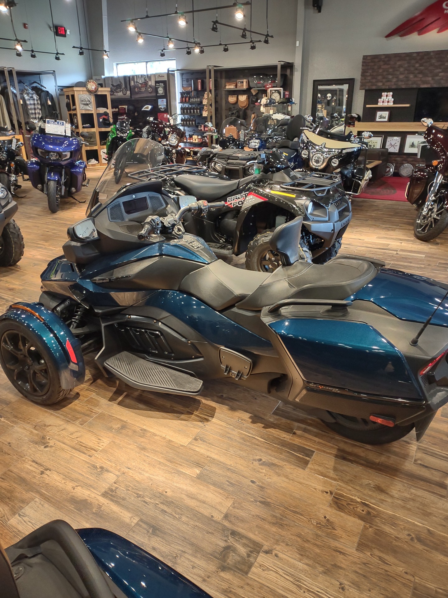 2020 Can-Am Spyder RT in Mineral Wells, West Virginia - Photo 3