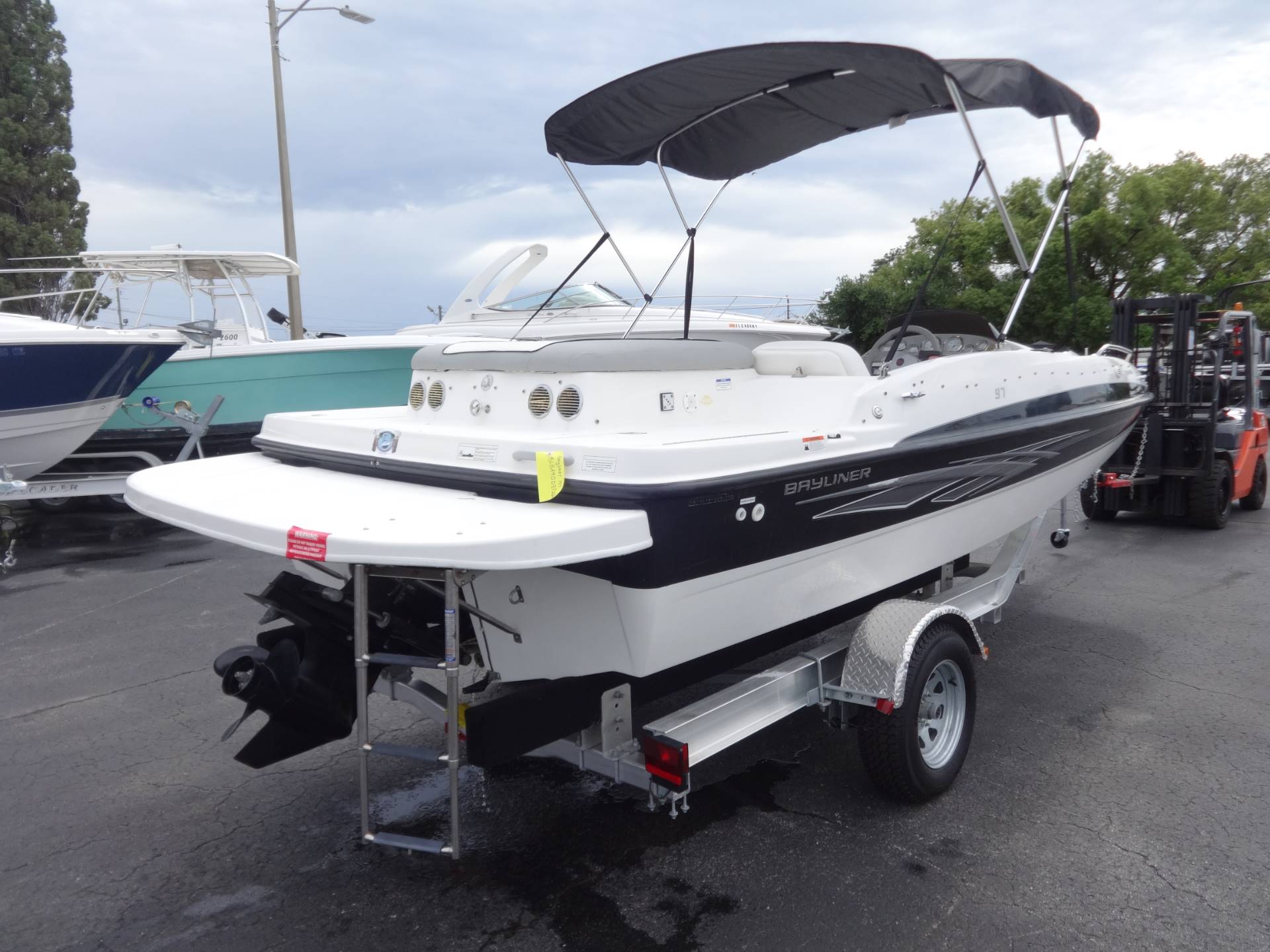 Used 2012 Bayliner 197 Deck Boat Power Boats Inboard in Holiday, FL