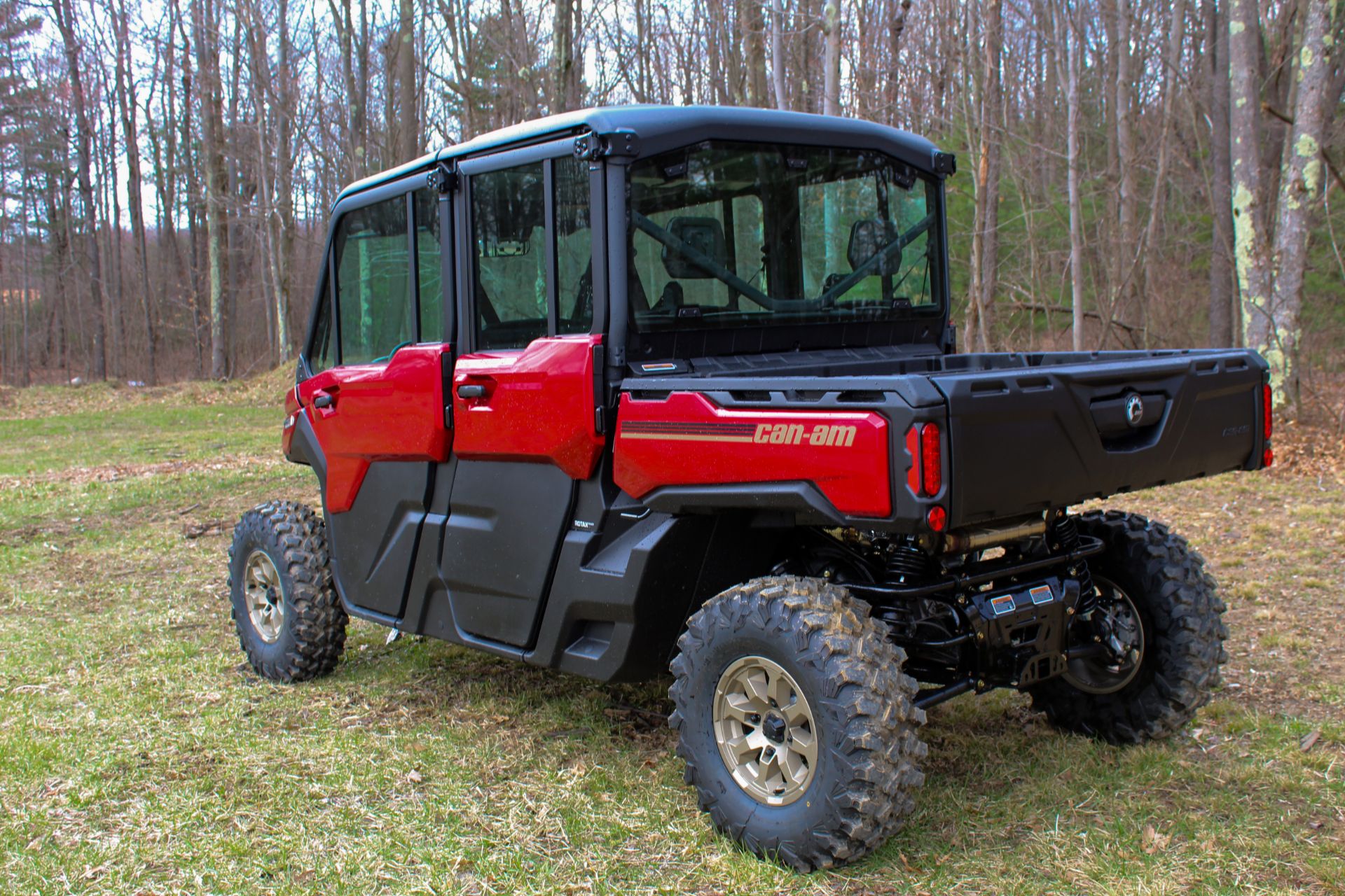 2024 Can-Am Defender MAX Limited in Rockton, Pennsylvania - Photo 3