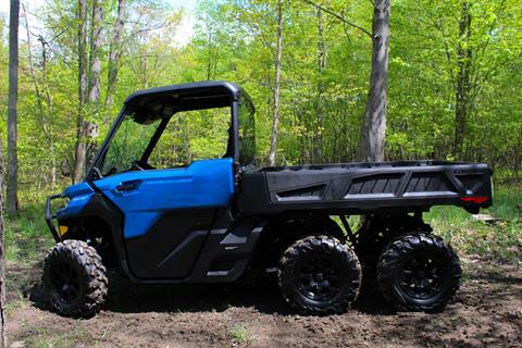 2023 Can-Am Defender 6x6 XT HD10 in Rockton, Pennsylvania - Photo 2