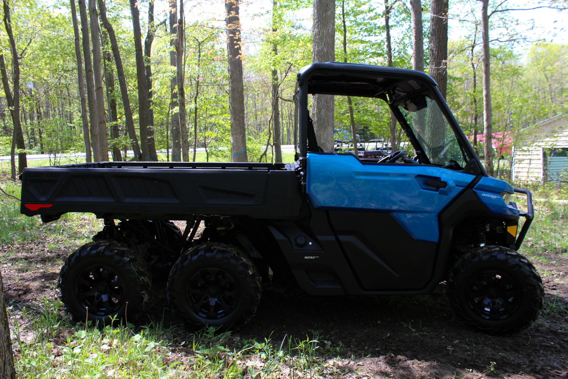 2023 Can-Am Defender 6x6 XT HD10 in Rockton, Pennsylvania - Photo 6