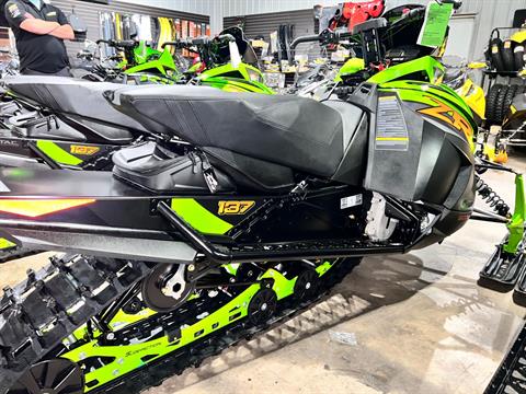 2024 Arctic Cat ZR 8000 QS3 ES in Rockton, Pennsylvania - Photo 4