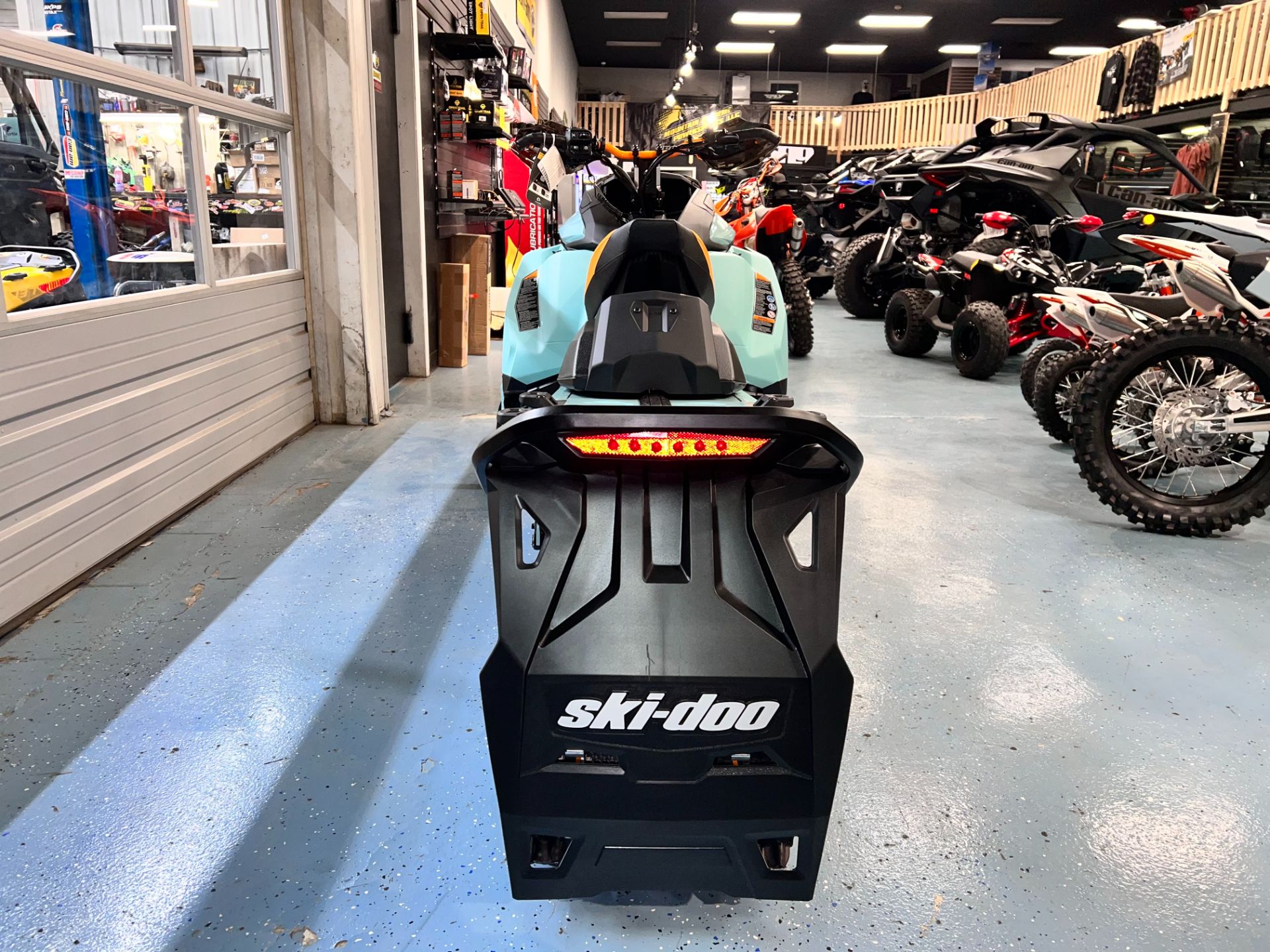 2024 Ski-Doo Backcountry X-RS 146 850 E-TEC ES Ice Cobra 1.6 w/ 10.25 in. Touchscreen in Rockton, Pennsylvania - Photo 6