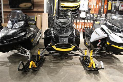 2024 Ski-Doo Renegade Adrenaline with Enduro Package 600R E-TEC ES Ice Ripper XT 1.25 in Rockton, Pennsylvania - Photo 1