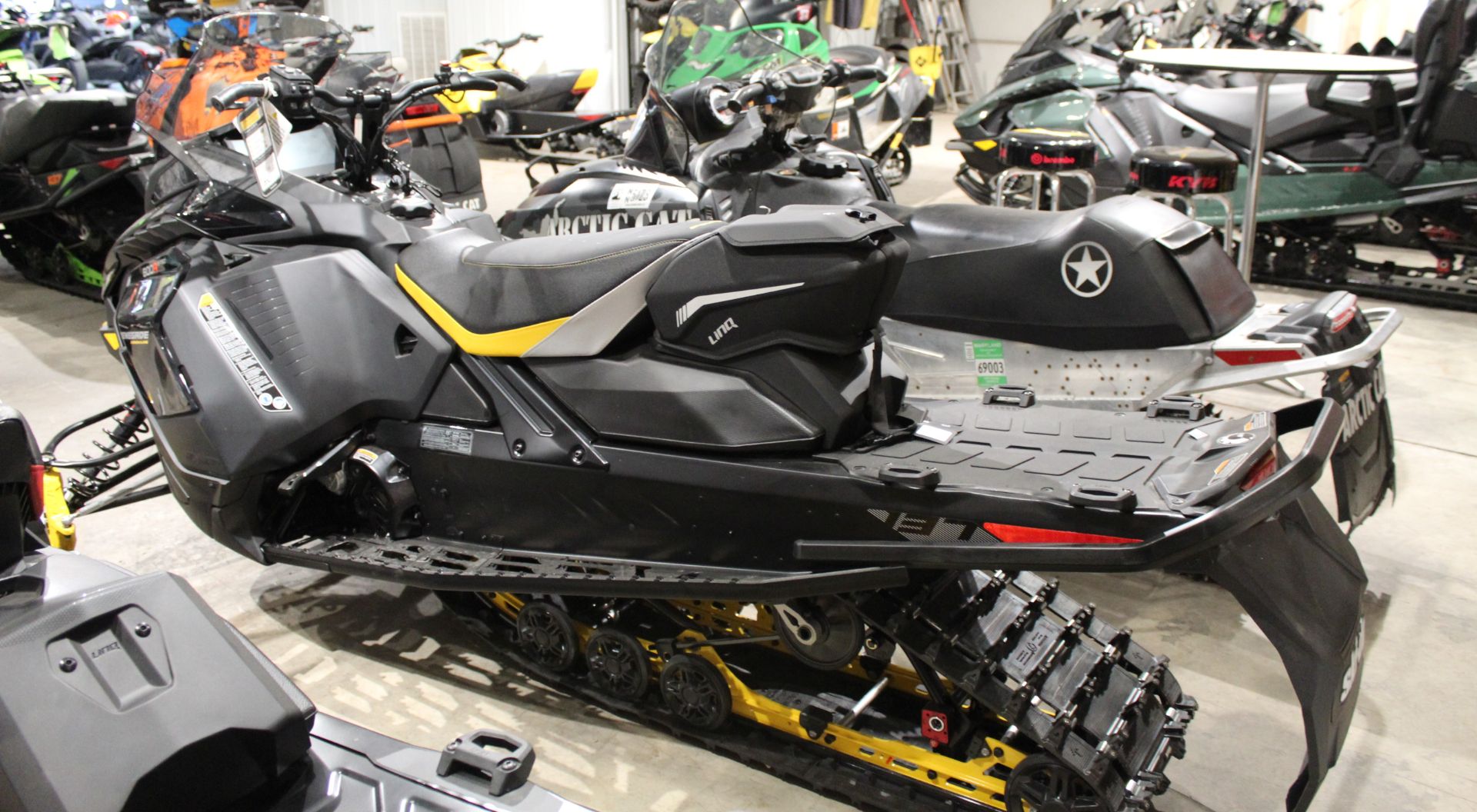 2024 Ski-Doo Renegade Adrenaline with Enduro Package 600R E-TEC ES Ice Ripper XT 1.25 in Rockton, Pennsylvania - Photo 3