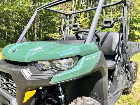 2023 Can-Am Defender 6x6 DPS HD10 in Rockton, Pennsylvania - Photo 3