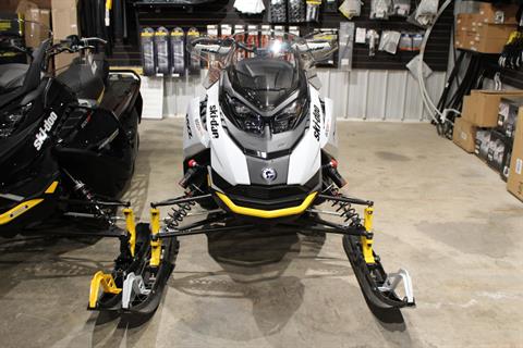 2024 Ski-Doo MXZ Adrenaline with Blizzard Package 137 600R E-TEC ES Ice Ripper XT 1.25 in Rockton, Pennsylvania - Photo 1