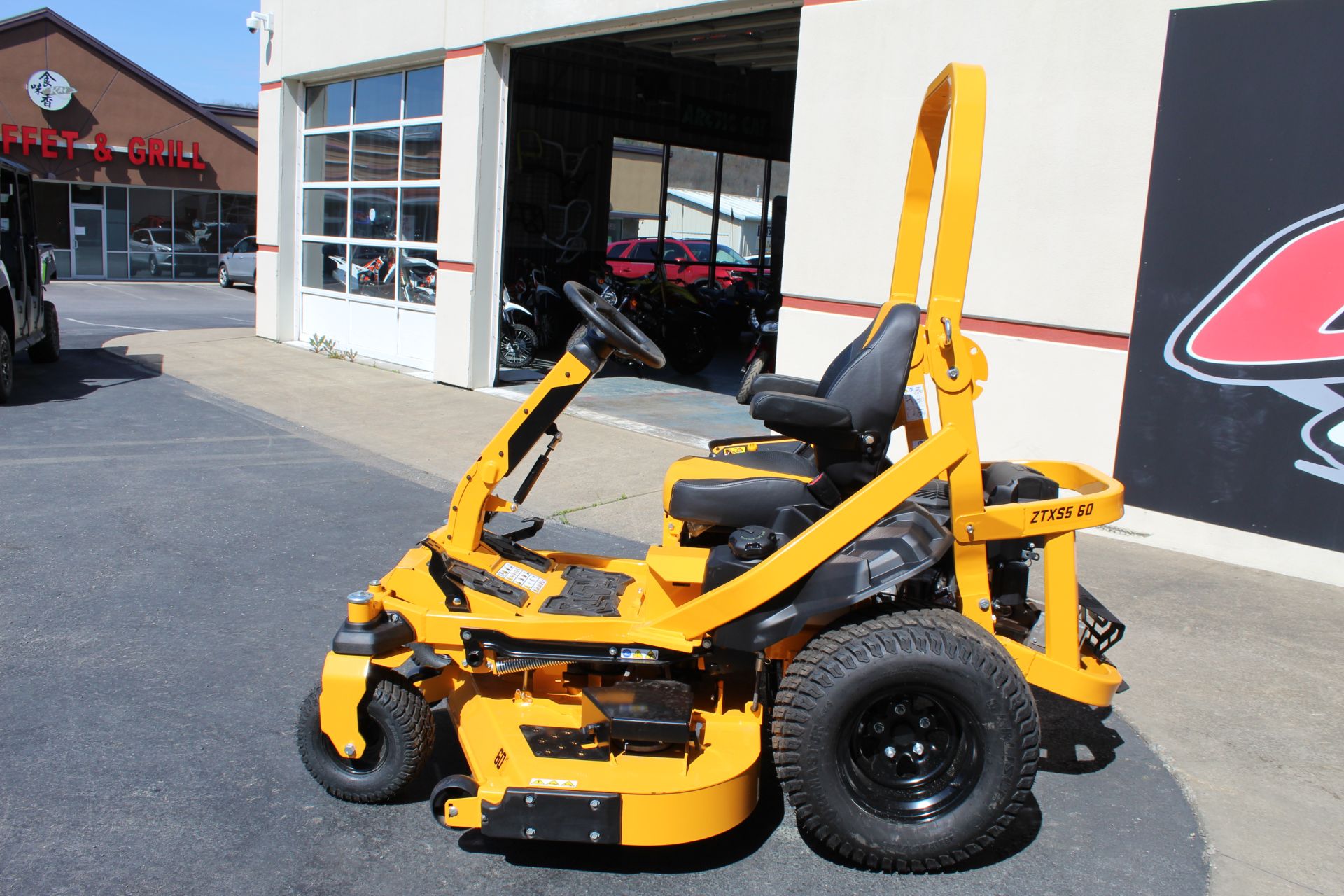 2023 Cub Cadet ZTXS5 60 in. Kohler Confidant 25 hp in Clearfield, Pennsylvania - Photo 2