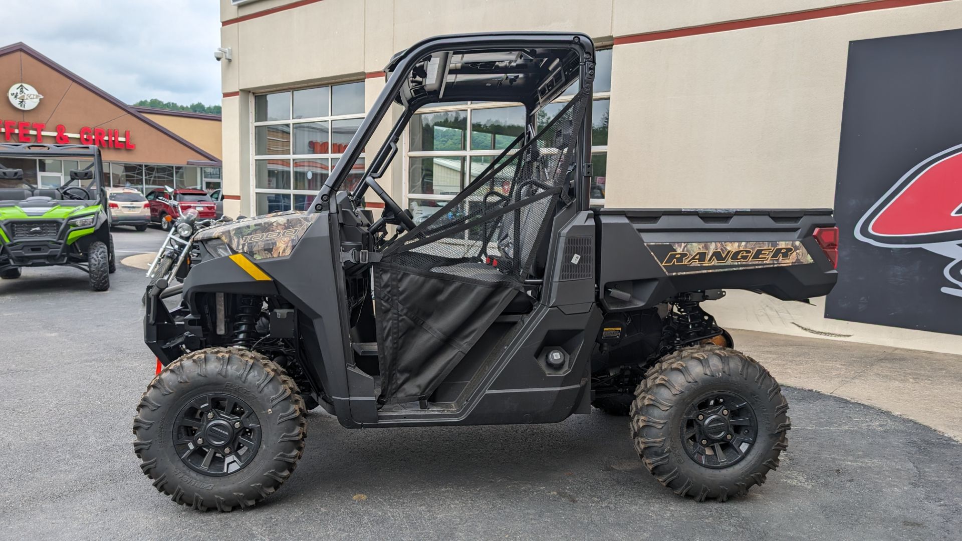 2025 Polaris Ranger 1000 Premium in Clearfield, Pennsylvania - Photo 2