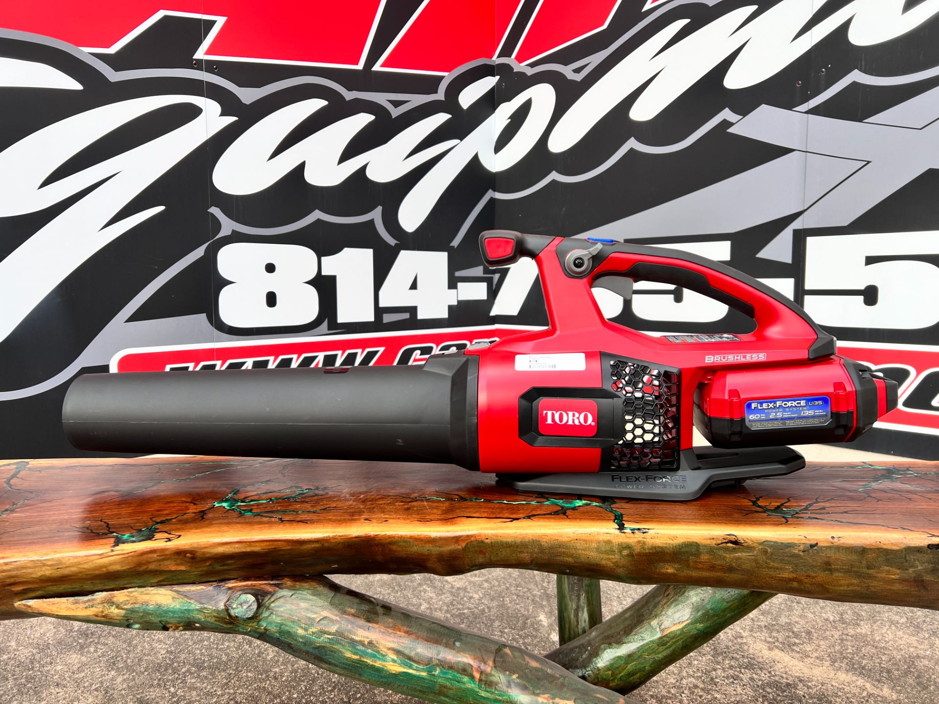 Toro 60V MAX 120 mph Brushless Leaf Blower w/ 2.5Ah Battery in Clearfield, Pennsylvania - Photo 1