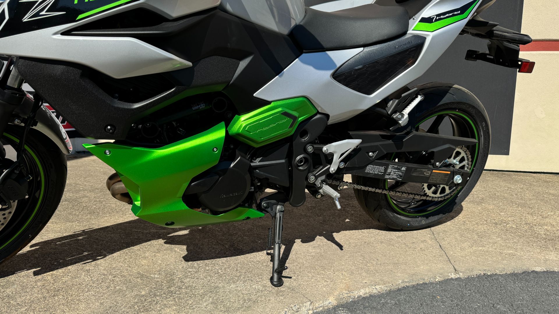 2024 Kawasaki Z7 Hybrid ABS in Clearfield, Pennsylvania - Photo 12