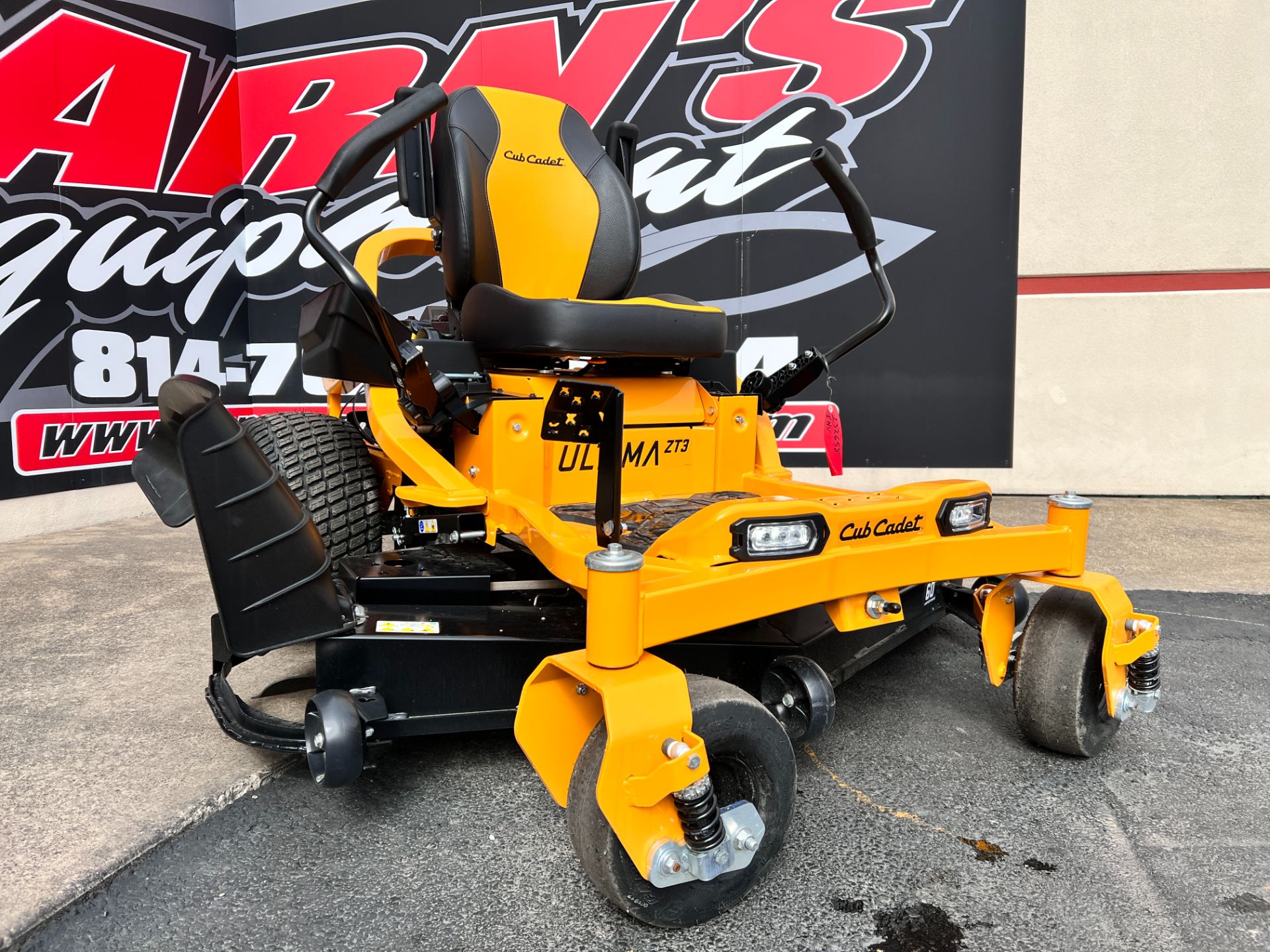 2023 Cub Cadet ZT3 60 in. Kawasaki FR730V 24 hp in Clearfield, Pennsylvania - Photo 11