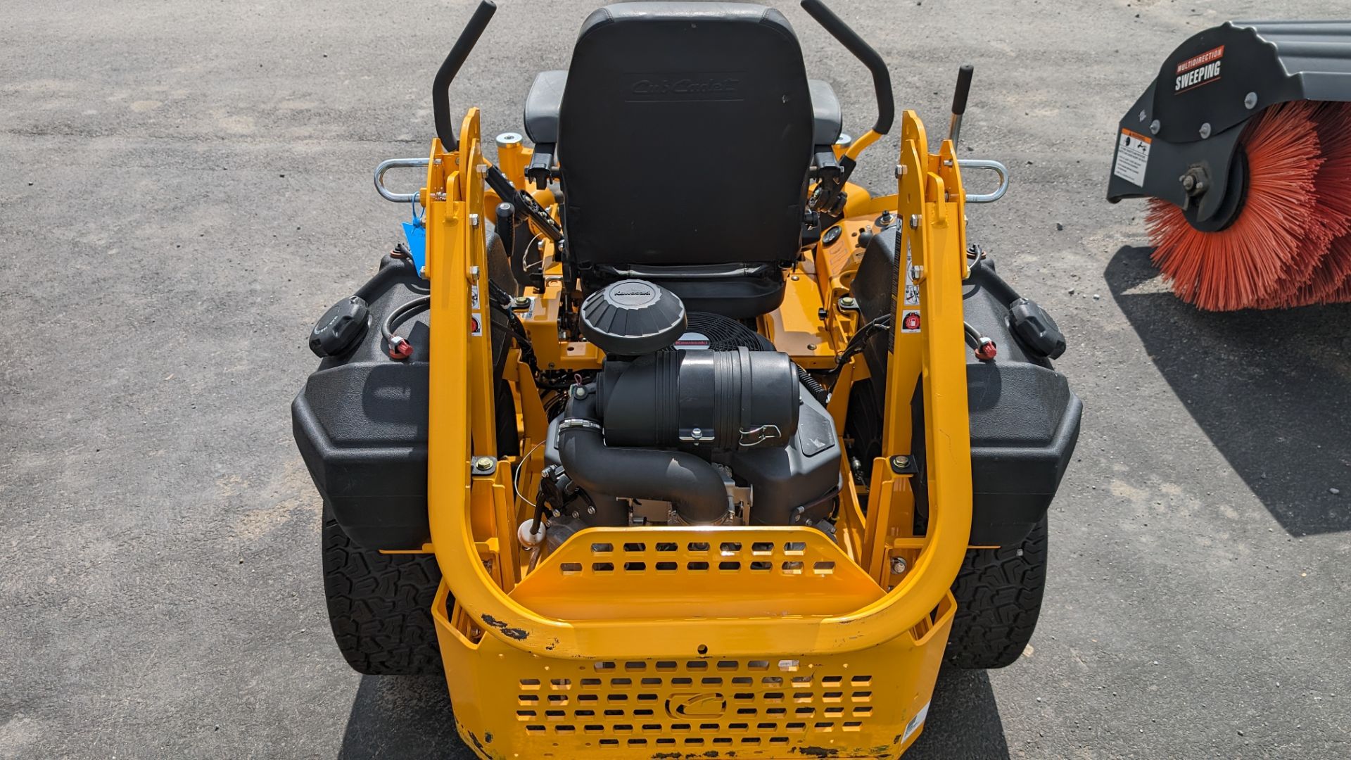 2020 Cub Cadet Pro Z 960 L KW 60 in. Kawasaki FX1000V 35 hp in Clearfield, Pennsylvania - Photo 4