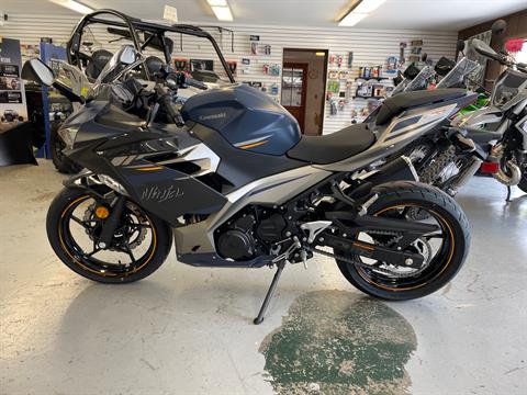 2023 Kawasaki Ninja 400 ABS in Annville, Pennsylvania - Photo 8