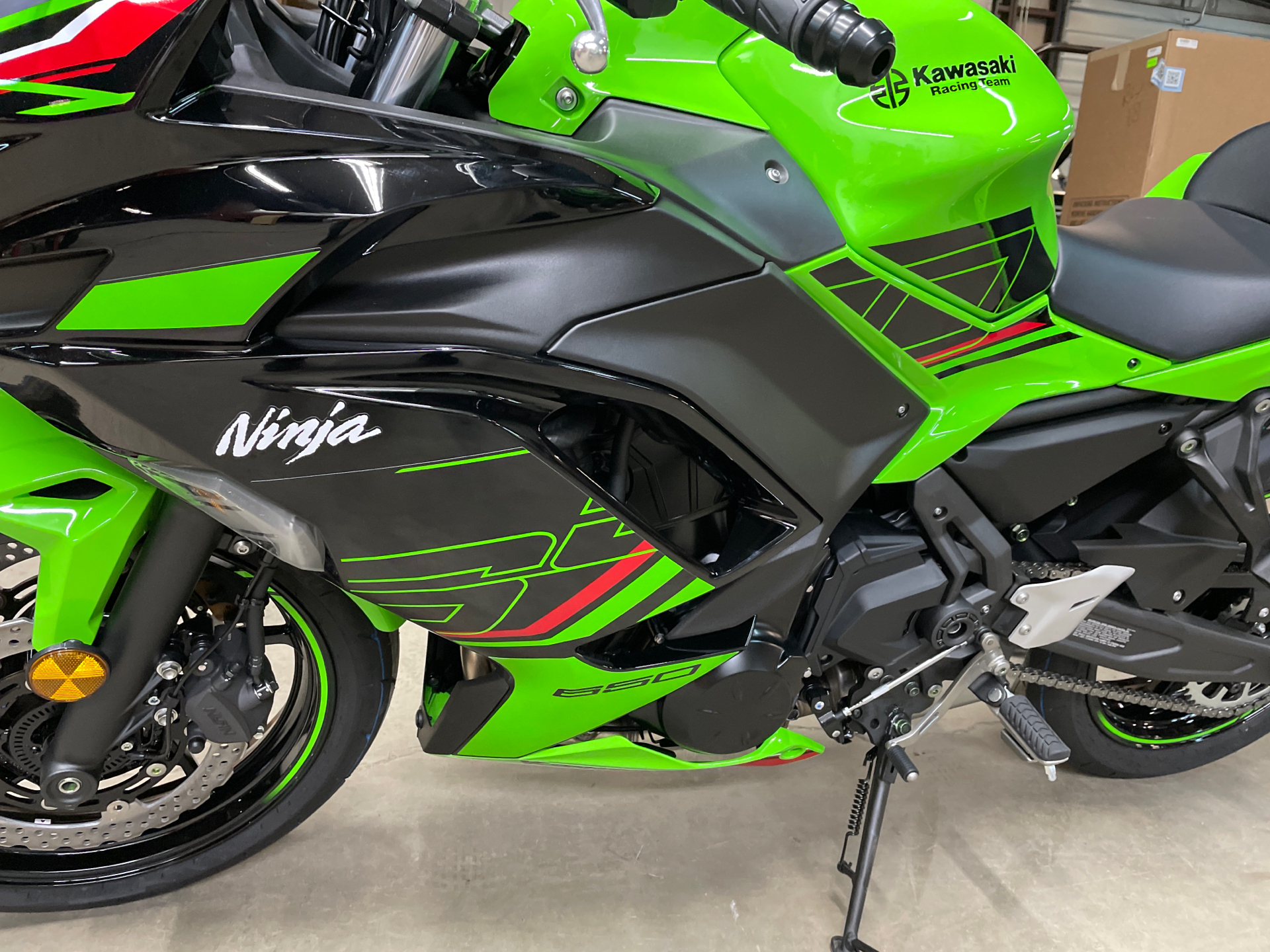 2023 Kawasaki Ninja 650 KRT Edition in Annville, Pennsylvania - Photo 10