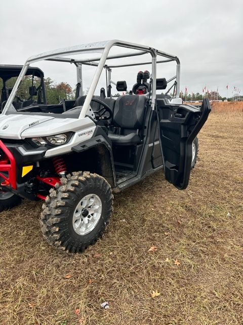 2024 Can-Am Defender MAX X MR With Half Doors HD10 in Bessemer, Alabama - Photo 8