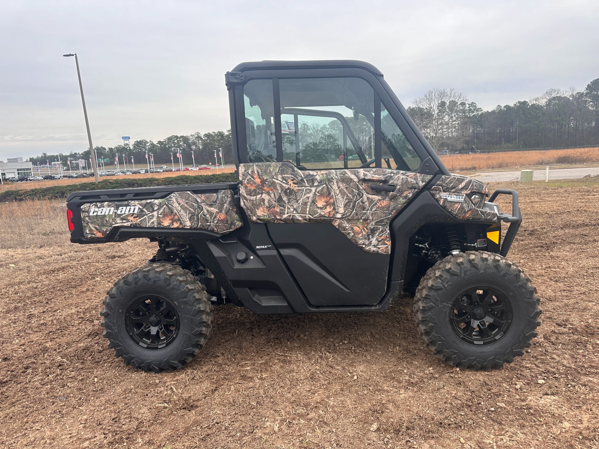 2024 Can-Am Defender Limited HD10 in Bessemer, Alabama - Photo 3