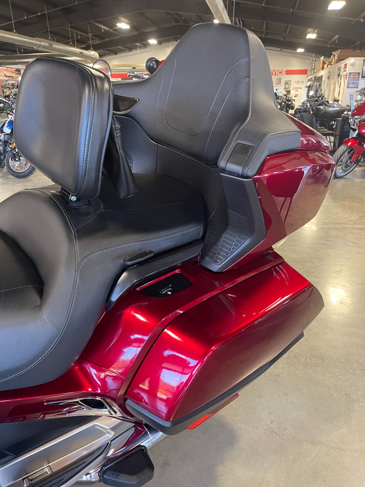 2019 Honda Gold Wing Tour Automatic DCT in Bessemer, Alabama - Photo 10