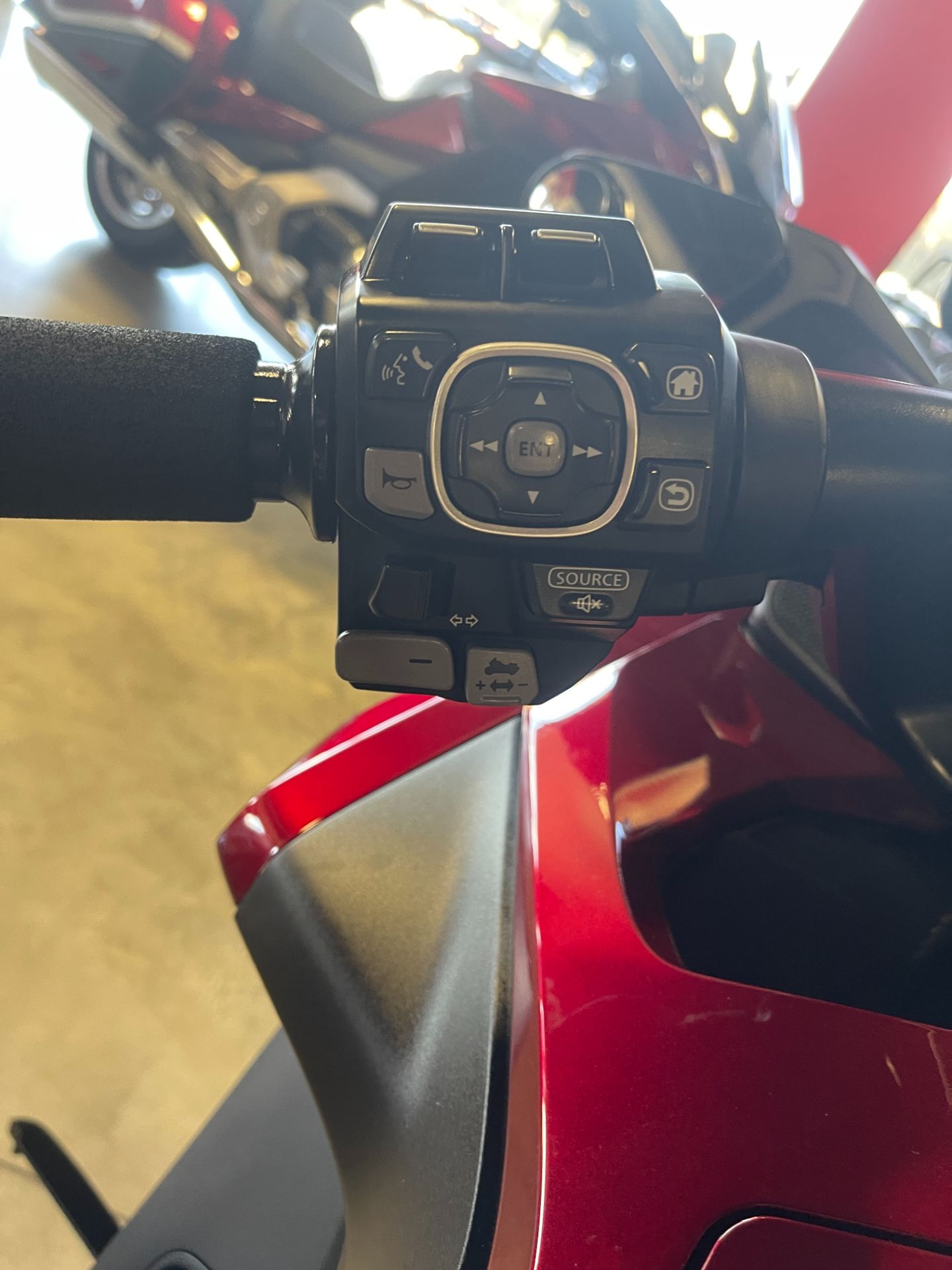 2019 Honda Gold Wing Tour Automatic DCT in Bessemer, Alabama - Photo 17
