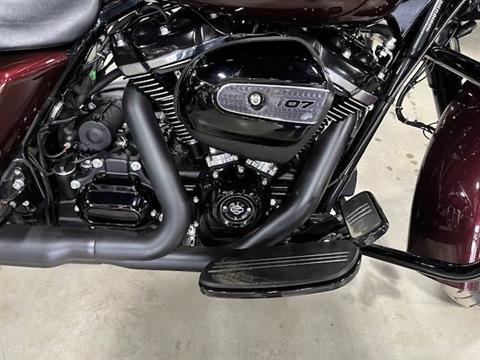 2018 Harley-Davidson Street Glide® Special in Bessemer, Alabama - Photo 2