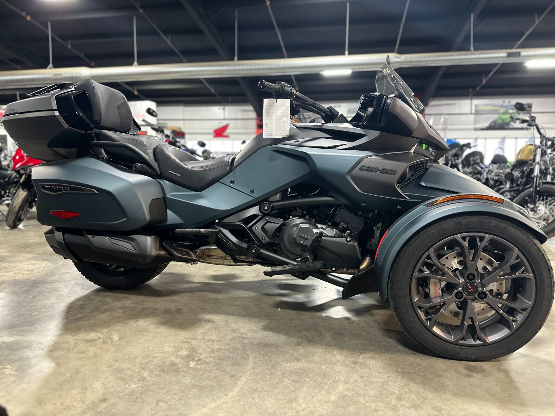 2023 Can-Am Spyder F3 Limited Special Series in Bessemer, Alabama - Photo 2