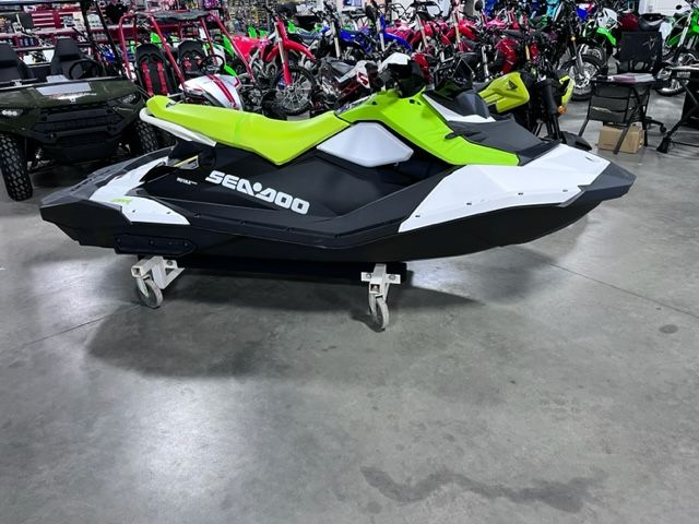 2023 Sea-Doo Spark 3up 90 hp iBR + Sound System Convenience Package Plus in Bessemer, Alabama - Photo 5