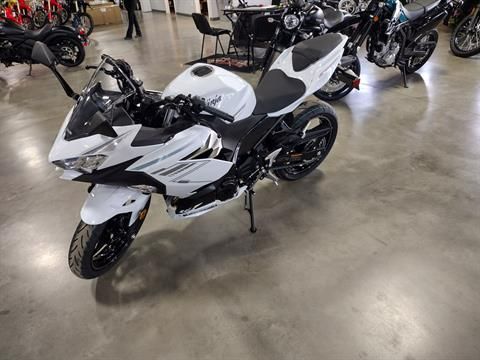 2023 Kawasaki Ninja 400 ABS in Bessemer, Alabama - Photo 5