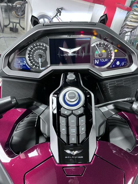2023 Honda Gold Wing Tour Automatic DCT in Bessemer, Alabama - Photo 8
