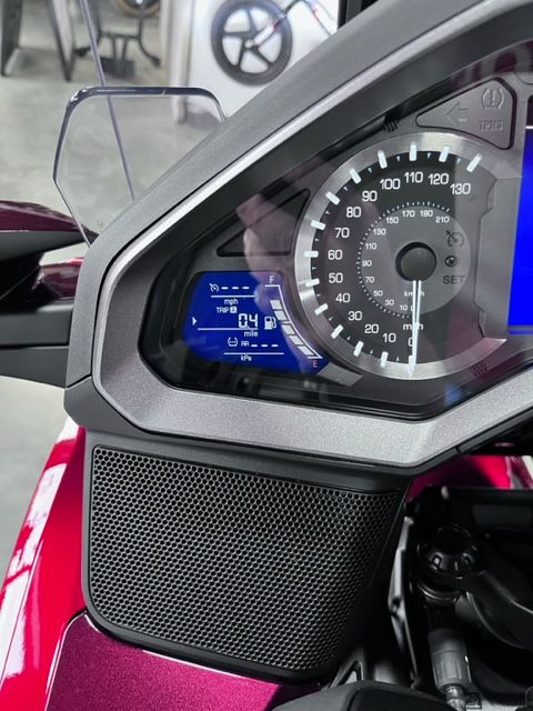 2023 Honda Gold Wing Tour Automatic DCT in Bessemer, Alabama - Photo 10