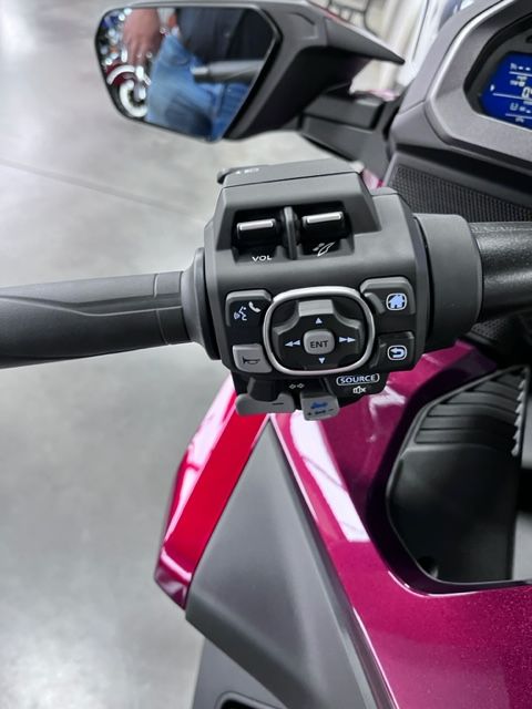 2023 Honda Gold Wing Tour Automatic DCT in Bessemer, Alabama - Photo 13