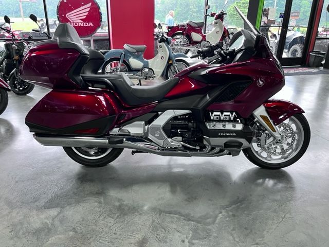 2023 Honda Gold Wing Tour Automatic DCT in Bessemer, Alabama - Photo 16