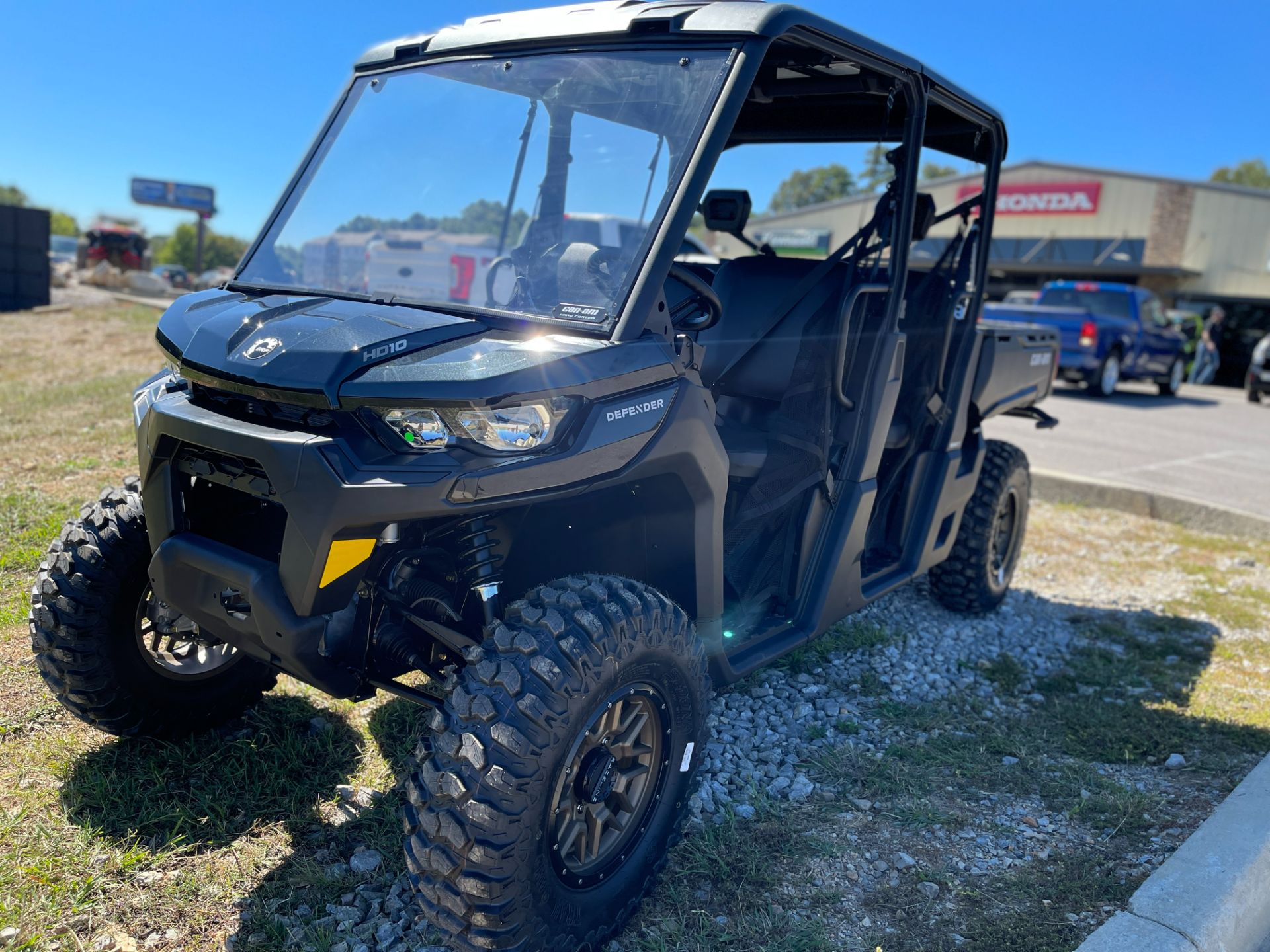 2023 Can-Am Defender MAX DPS HD10 in Bessemer, Alabama - Photo 9