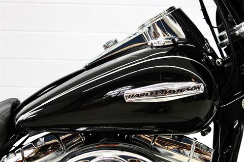 2007 Harley-Davidson Dyna® Super Glide® Custom in Fredericksburg, Virginia - Photo 13