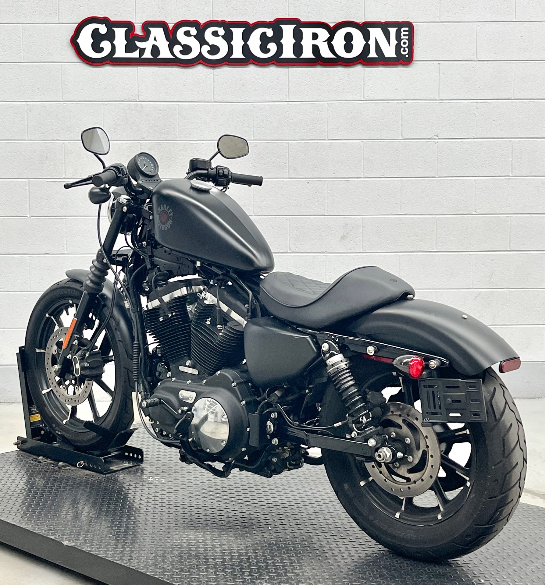 2019 Harley-Davidson Iron 883™ in Fredericksburg, Virginia - Photo 6