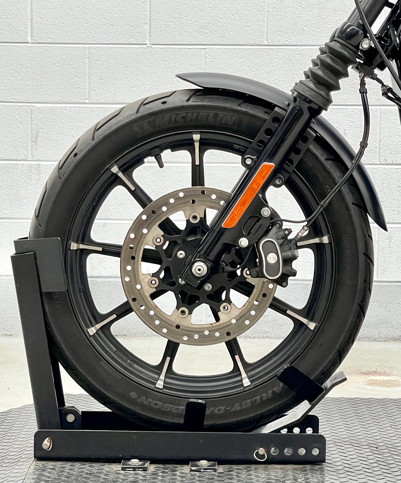 2019 Harley-Davidson Iron 883™ in Fredericksburg, Virginia - Photo 16