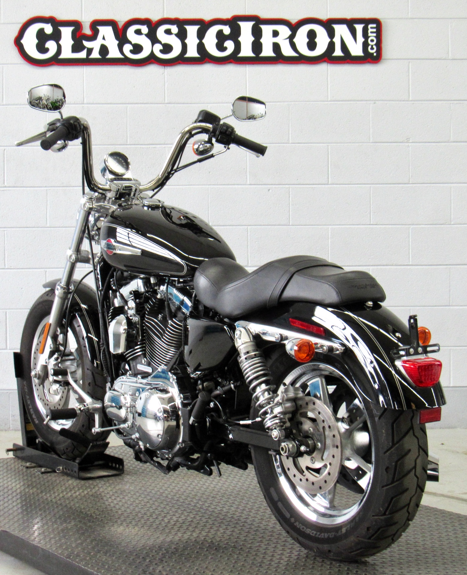 2016 Harley-Davidson 1200 Custom in Fredericksburg, Virginia - Photo 6