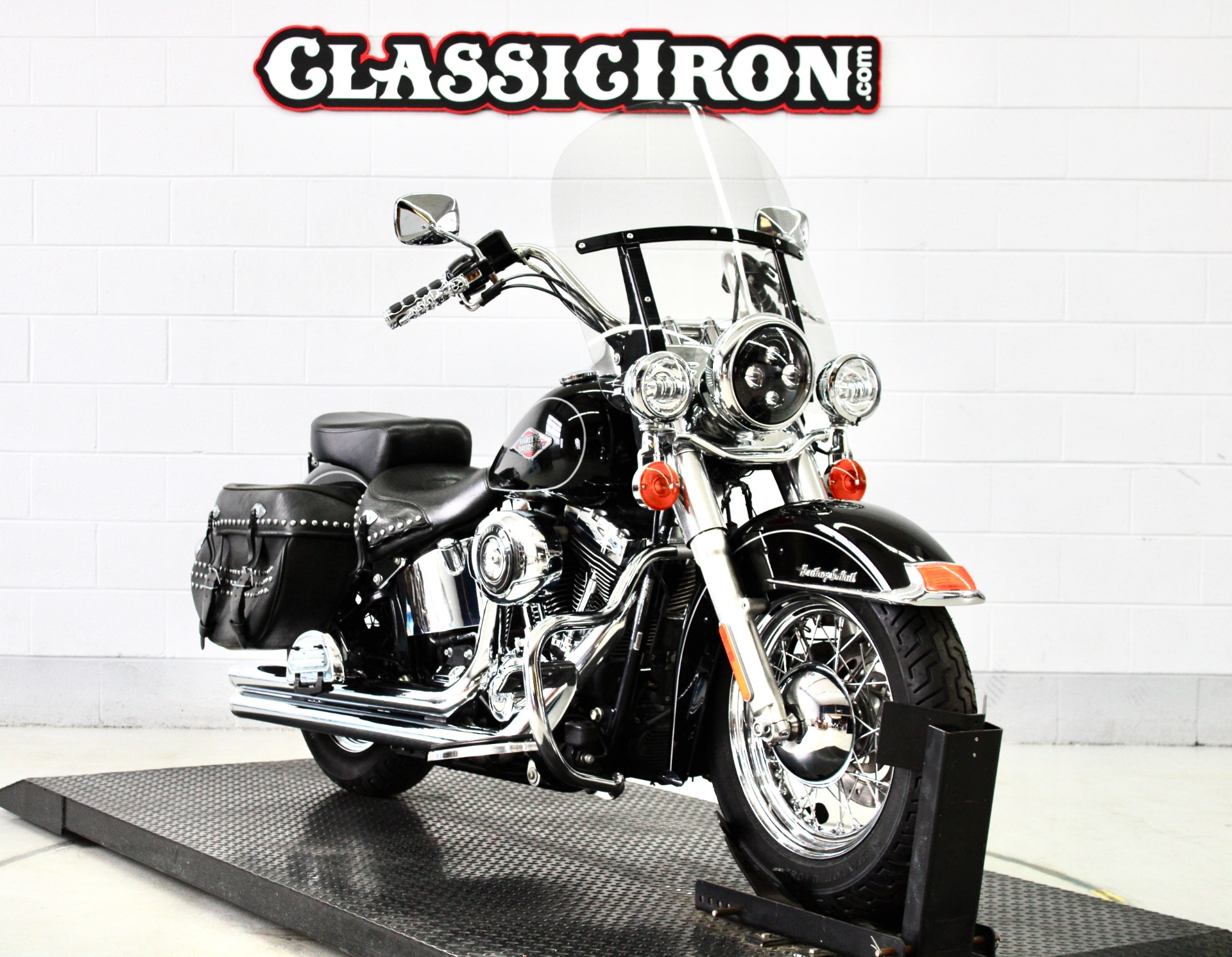 2014 Harley-Davidson Heritage Softail® Classic in Fredericksburg, Virginia - Photo 2