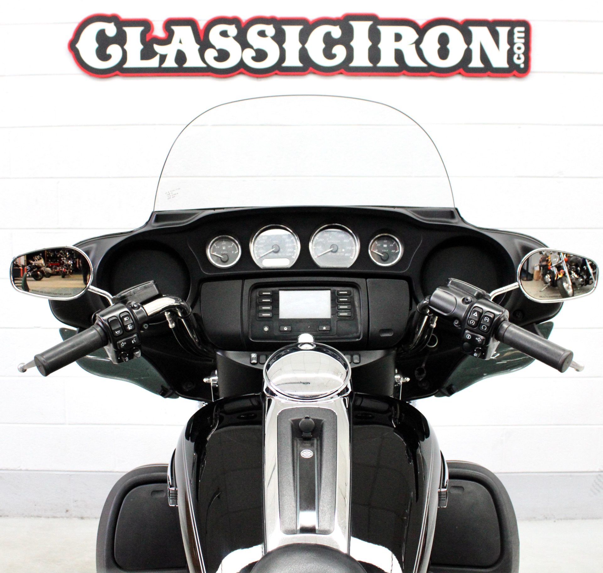 2016 Harley-Davidson Electra Glide® Ultra Classic® in Fredericksburg, Virginia - Photo 10