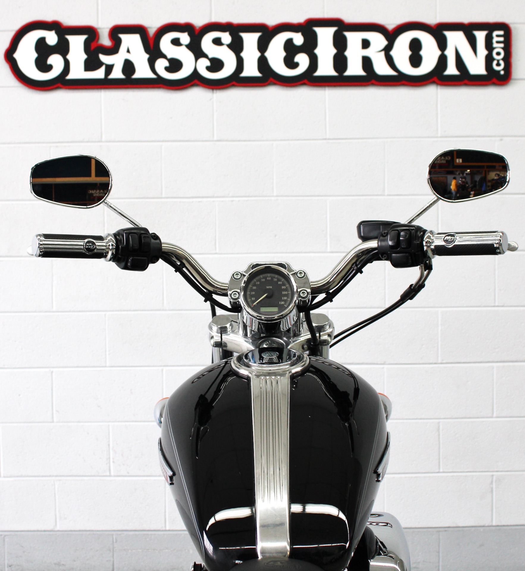 2009 Harley-Davidson Sportster 1200 Custom in Fredericksburg, Virginia - Photo 10