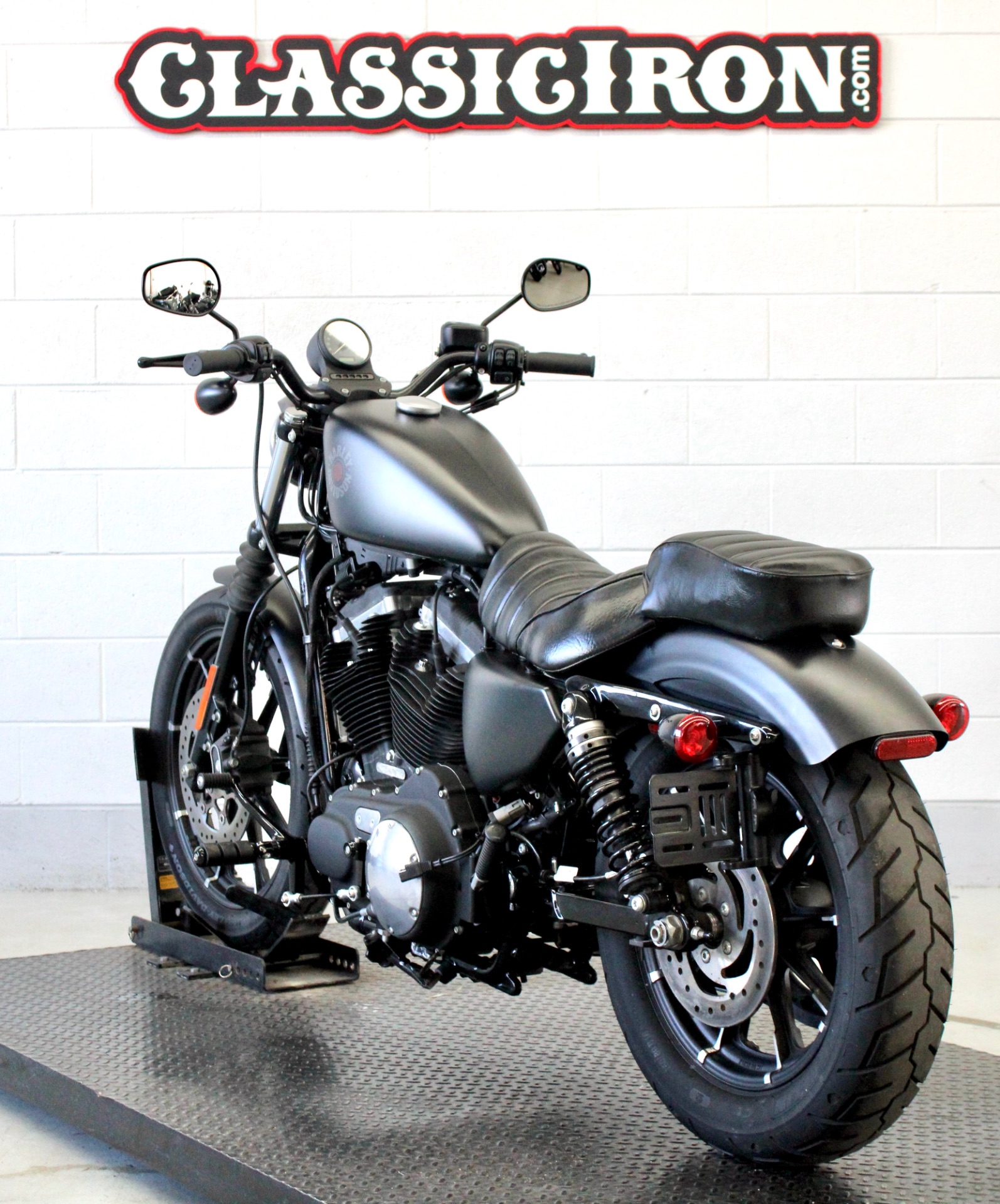 2020 Harley-Davidson Iron 883™ in Fredericksburg, Virginia - Photo 6