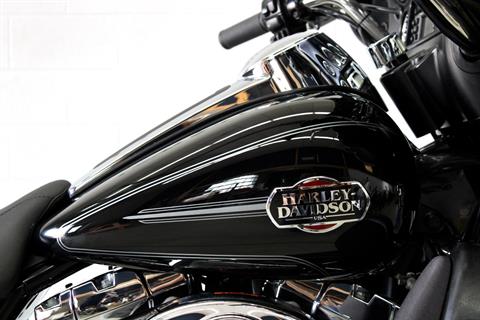 2008 Harley-Davidson Ultra Classic® Electra Glide® in Fredericksburg, Virginia - Photo 13