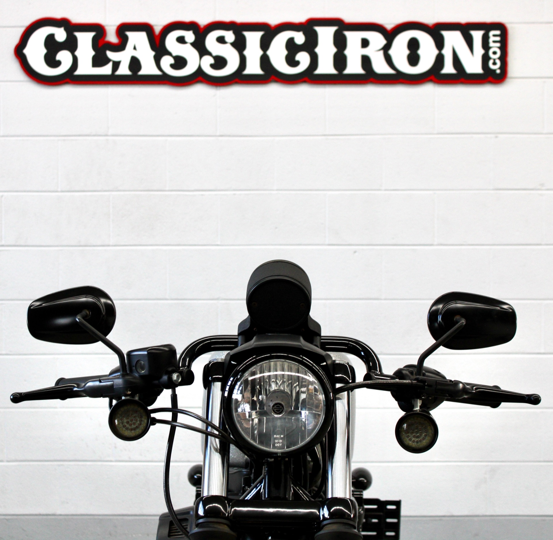 2015 Harley-Davidson Iron 883™ in Fredericksburg, Virginia - Photo 8