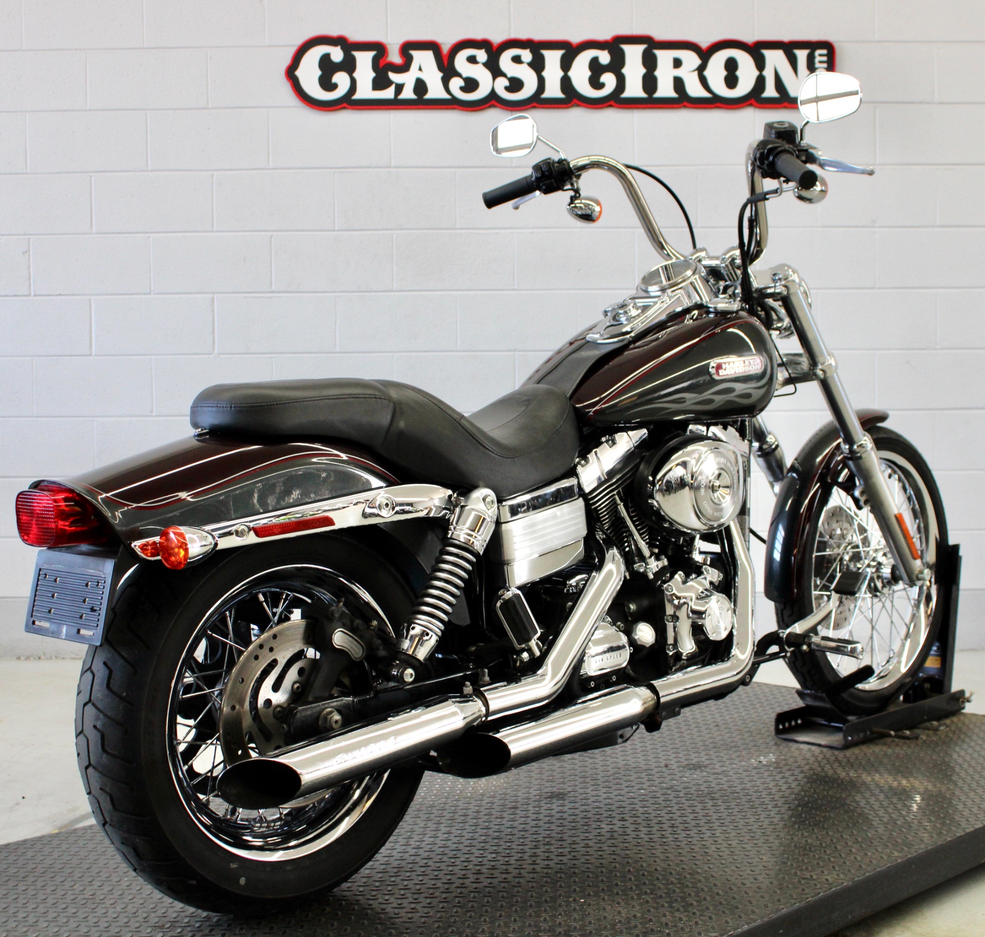 2006 Harley-Davidson Dyna™ Wide Glide® in Fredericksburg, Virginia - Photo 5
