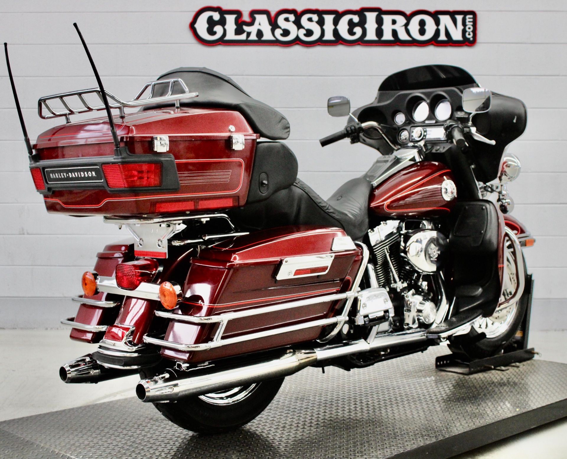 2000 Harley-Davidson FLHTCUI Ultra Classic® Electra Glide® in Fredericksburg, Virginia - Photo 5