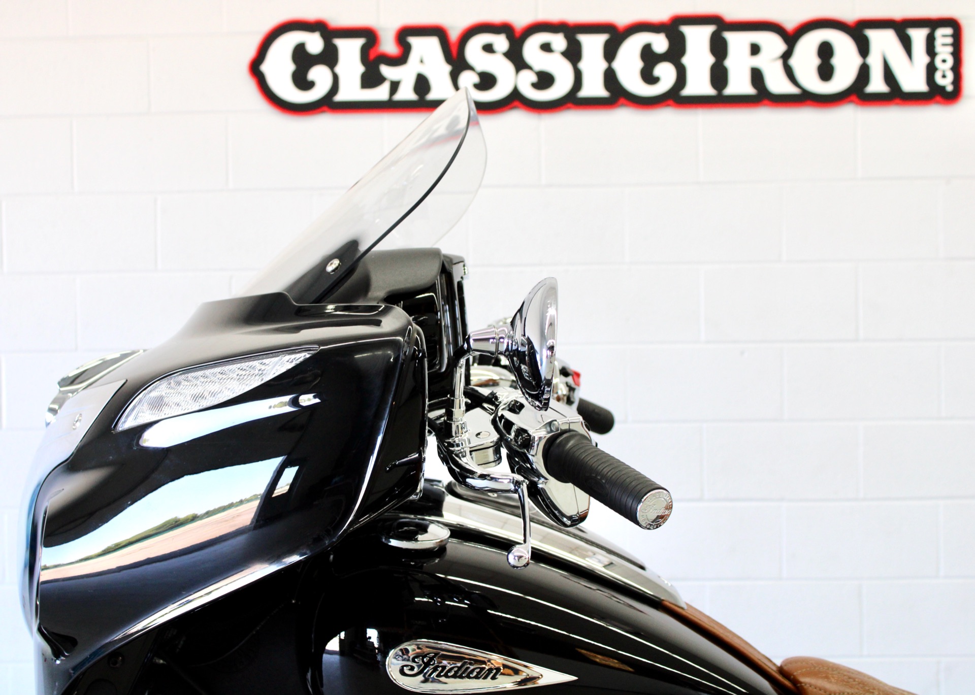 2017 Indian Motorcycle Roadmaster® Classic in Fredericksburg, Virginia - Photo 17