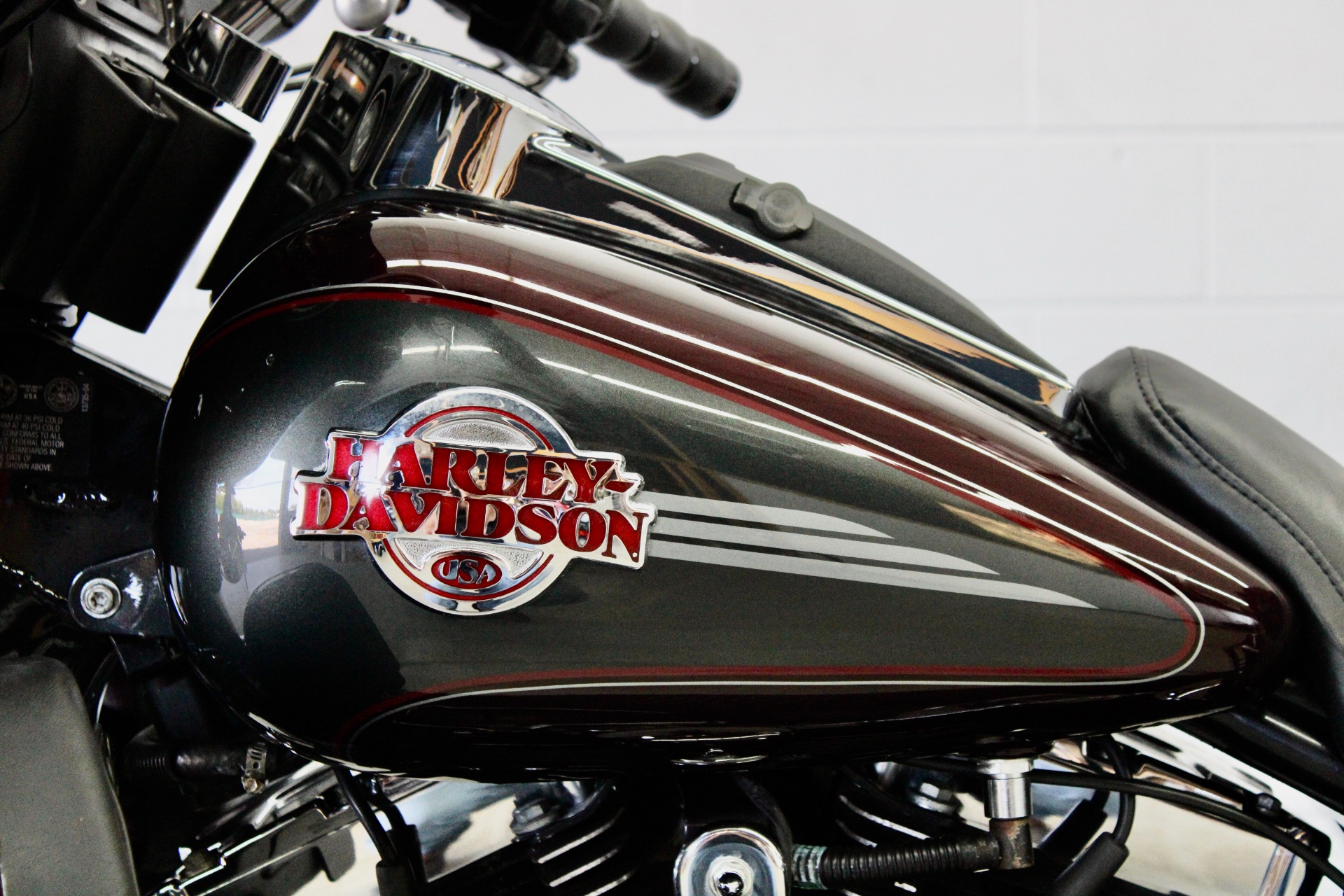 2005 Harley-Davidson FLHTCUI Ultra Classic® Electra Glide® in Fredericksburg, Virginia - Photo 18