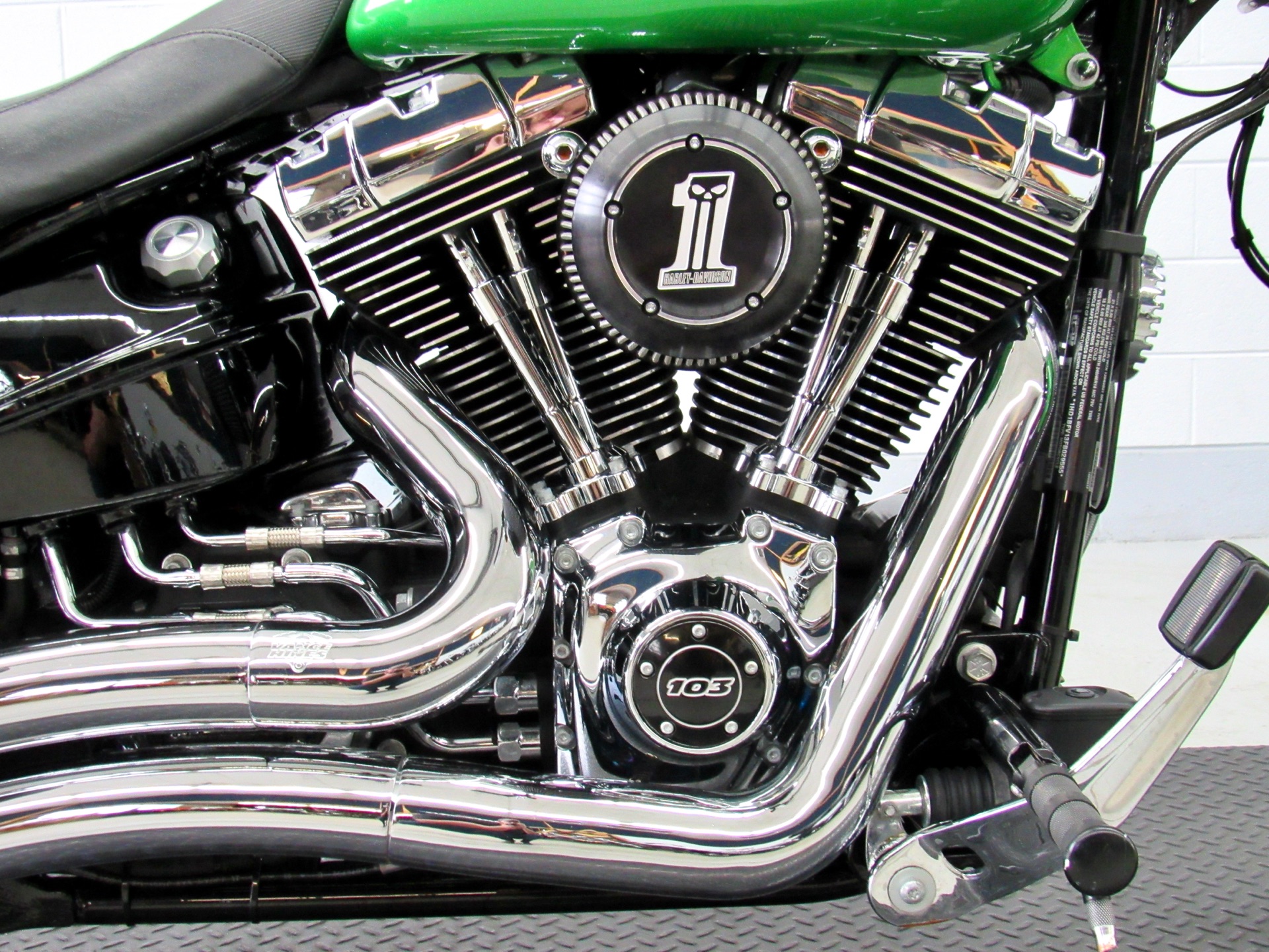 2015 Harley-Davidson Breakout® in Fredericksburg, Virginia - Photo 14