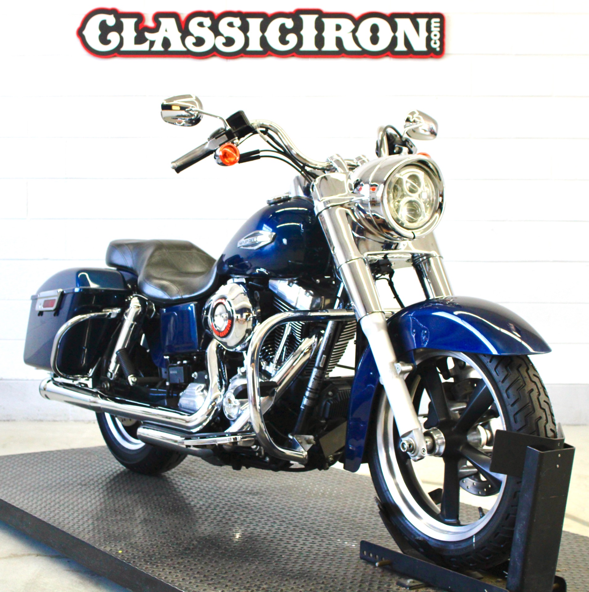 2013 Harley-Davidson Dyna® Switchback™ in Fredericksburg, Virginia - Photo 2