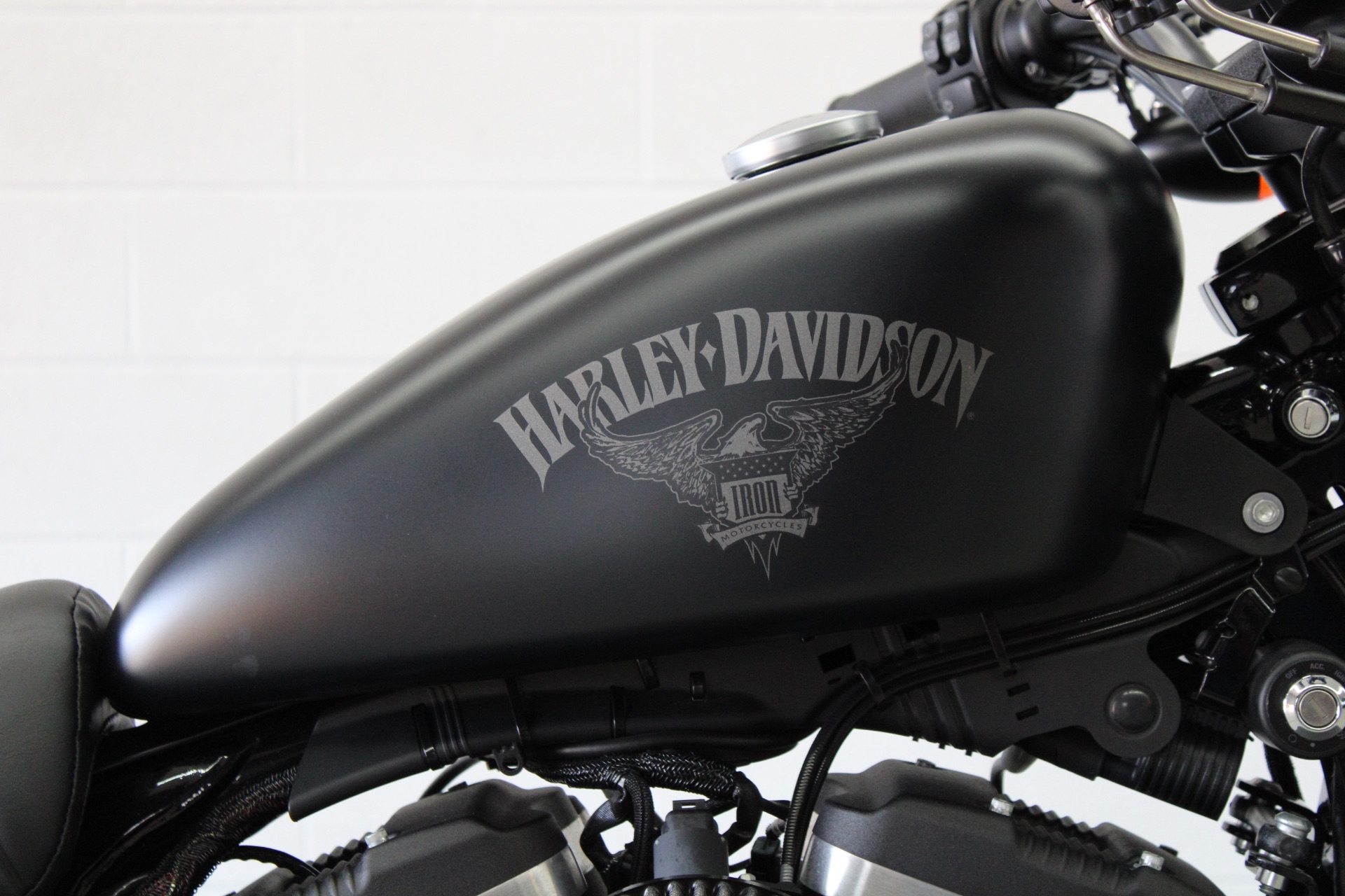 2017 Harley-Davidson Iron 883™ in Fredericksburg, Virginia - Photo 13