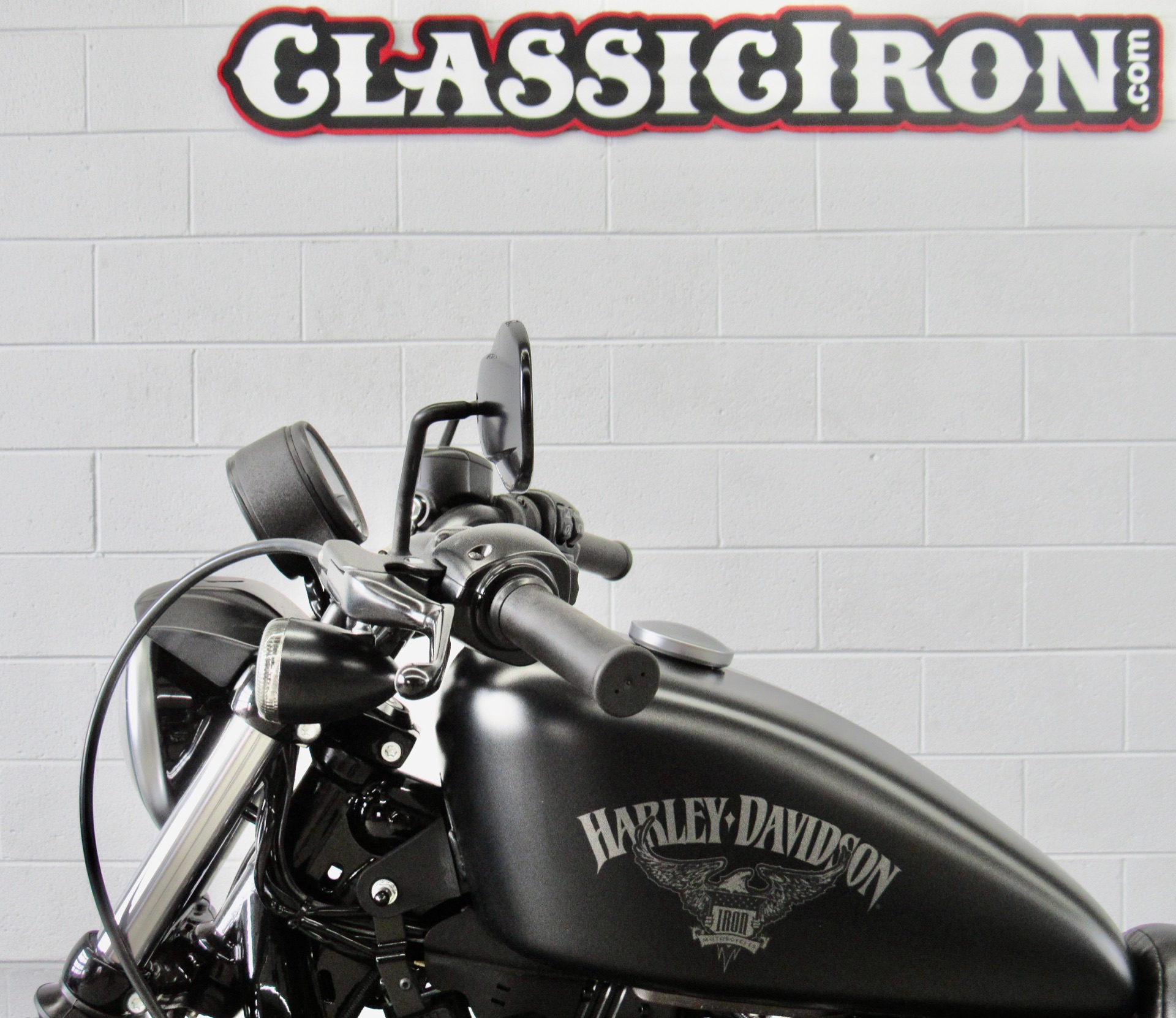 2017 Harley-Davidson Iron 883™ in Fredericksburg, Virginia - Photo 17